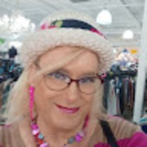 Meet your Posher, Chrissy